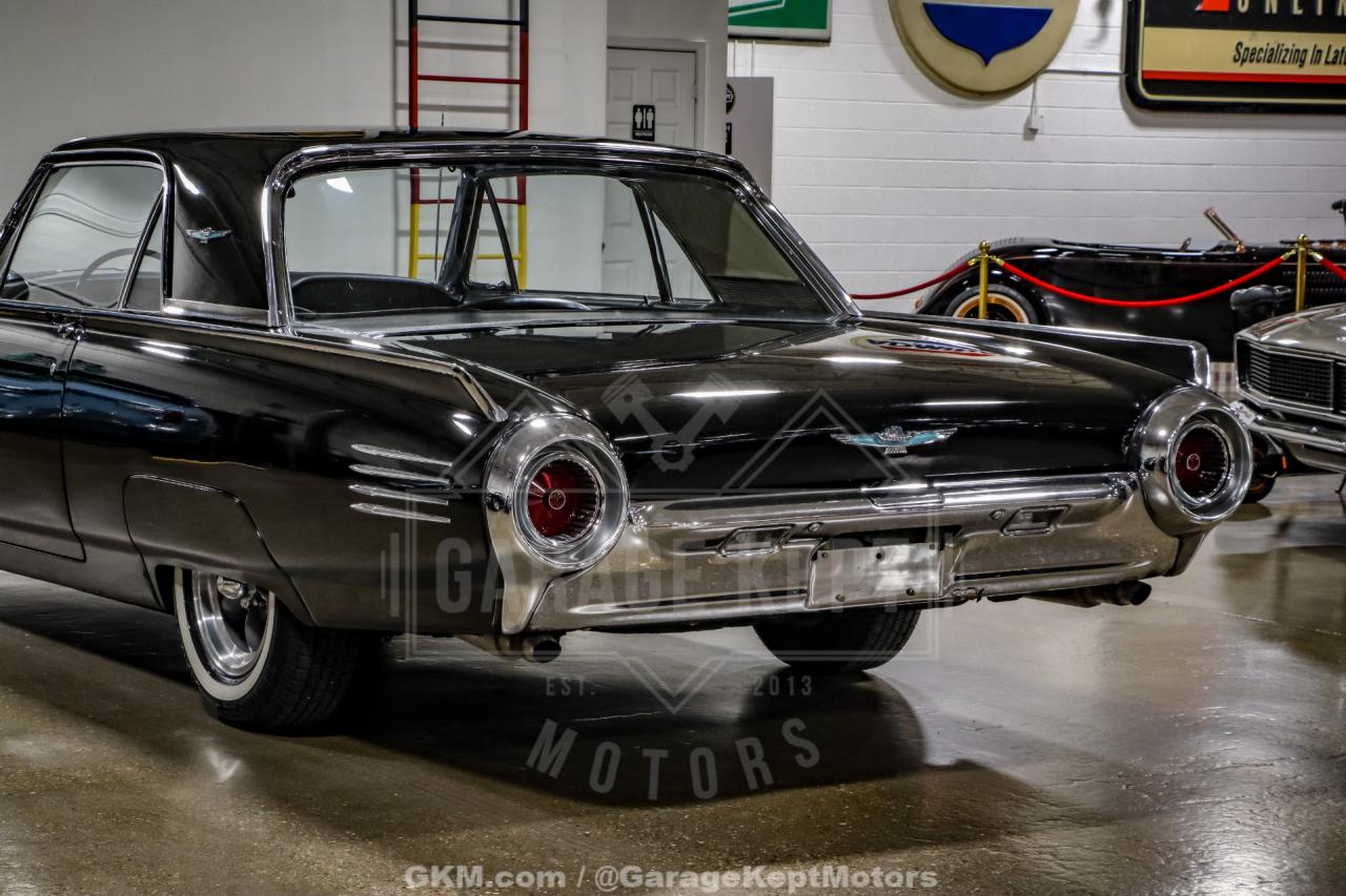 1961 Ford Thunderbird