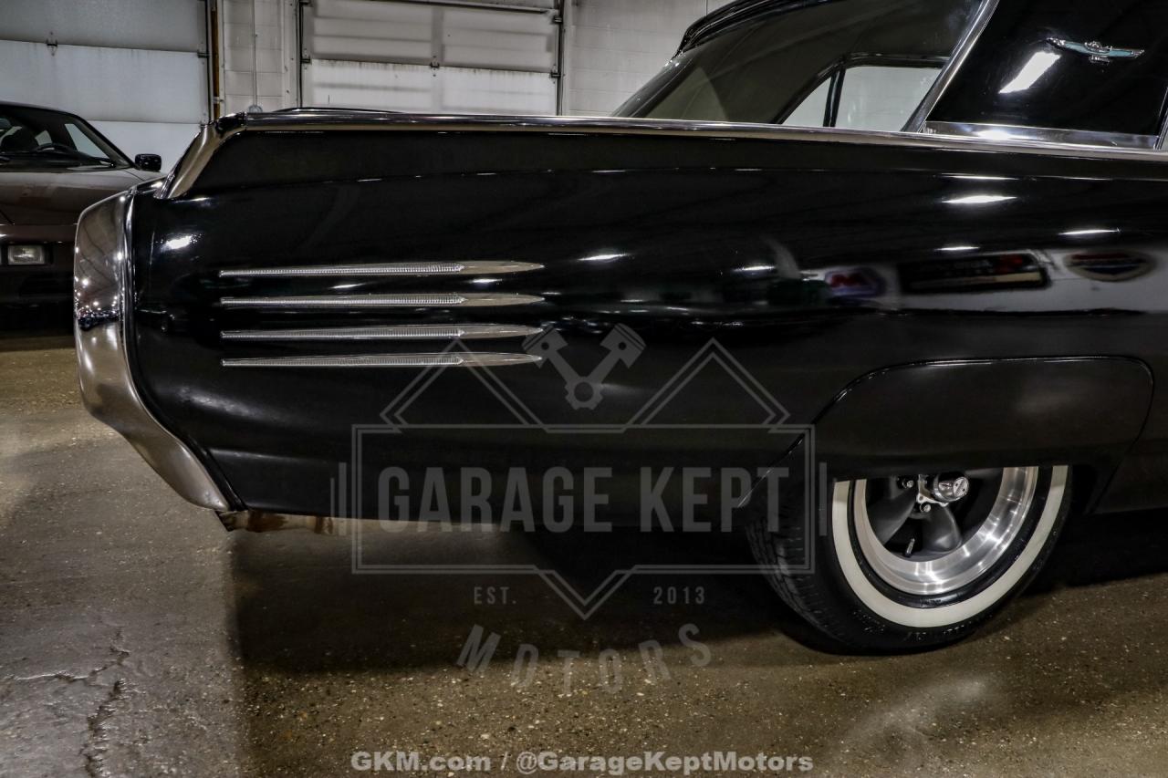 1961 Ford Thunderbird