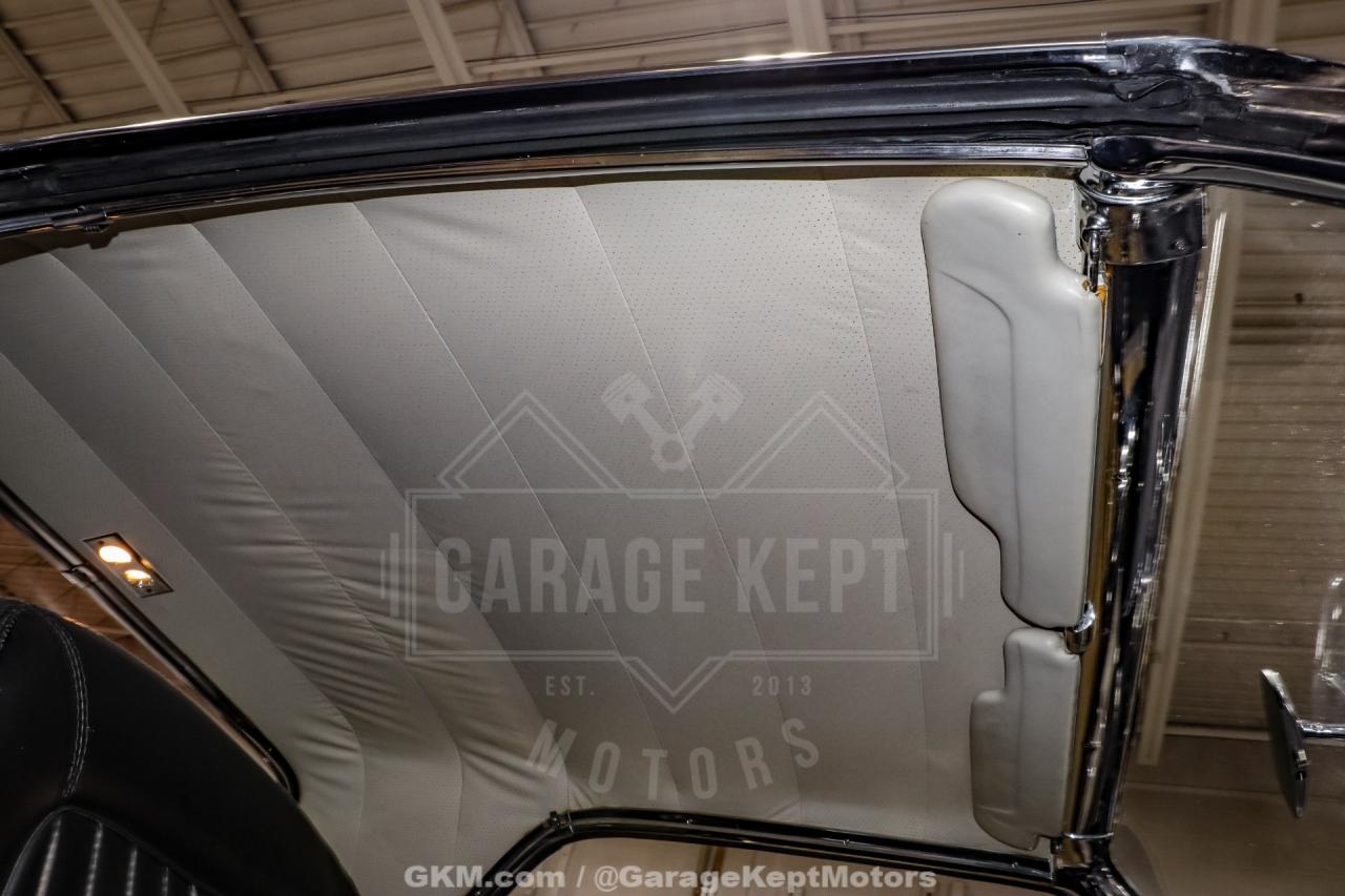 1961 Ford Thunderbird