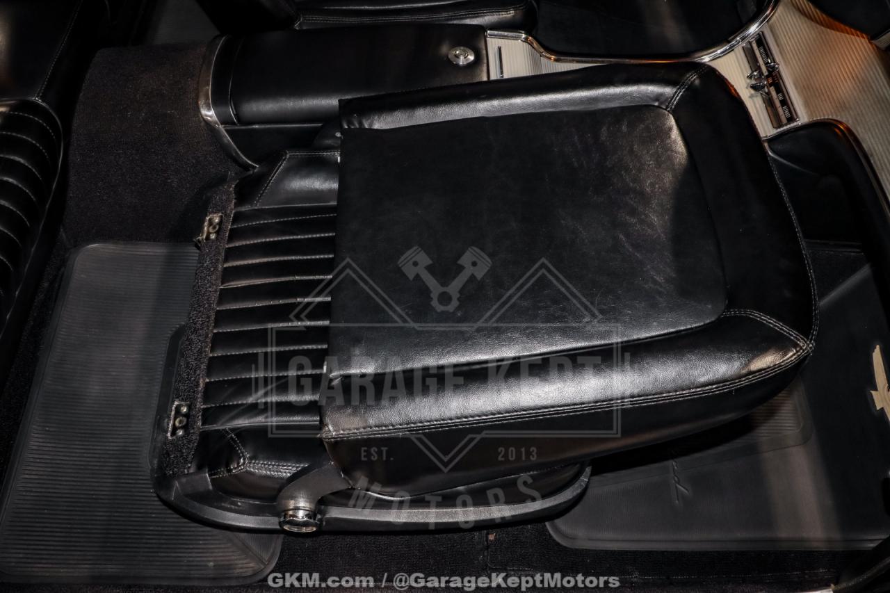 1961 Ford Thunderbird