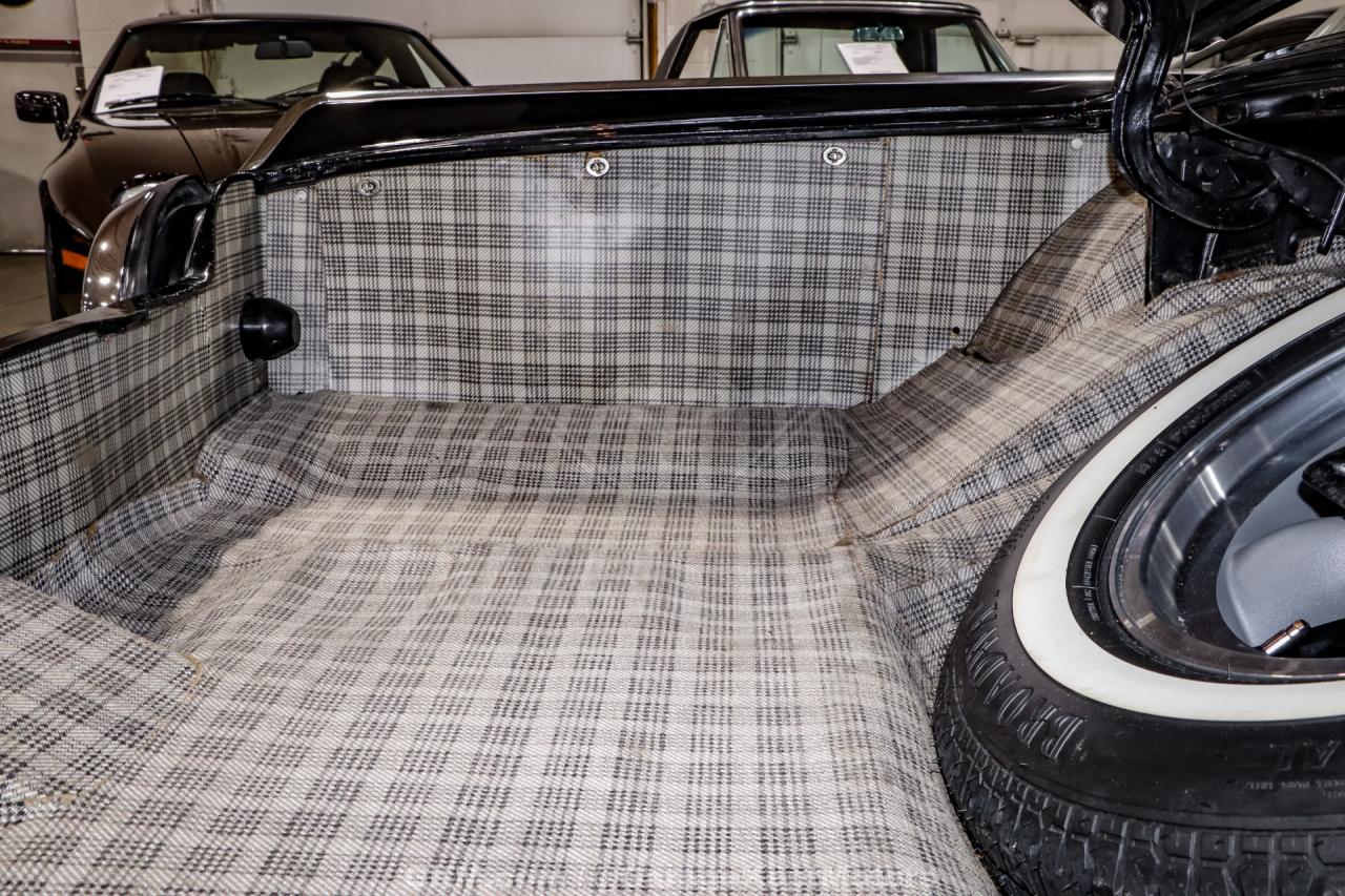 1961 Ford Thunderbird