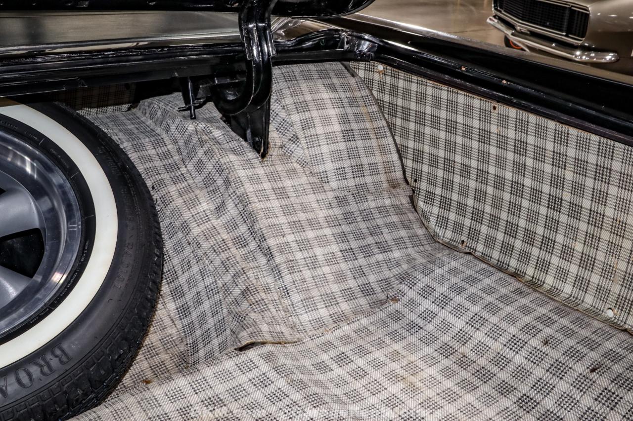 1961 Ford Thunderbird