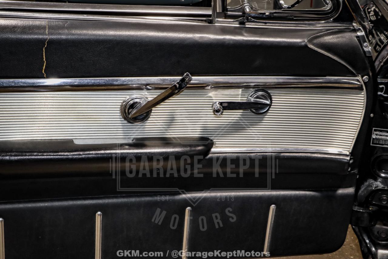 1961 Ford Thunderbird