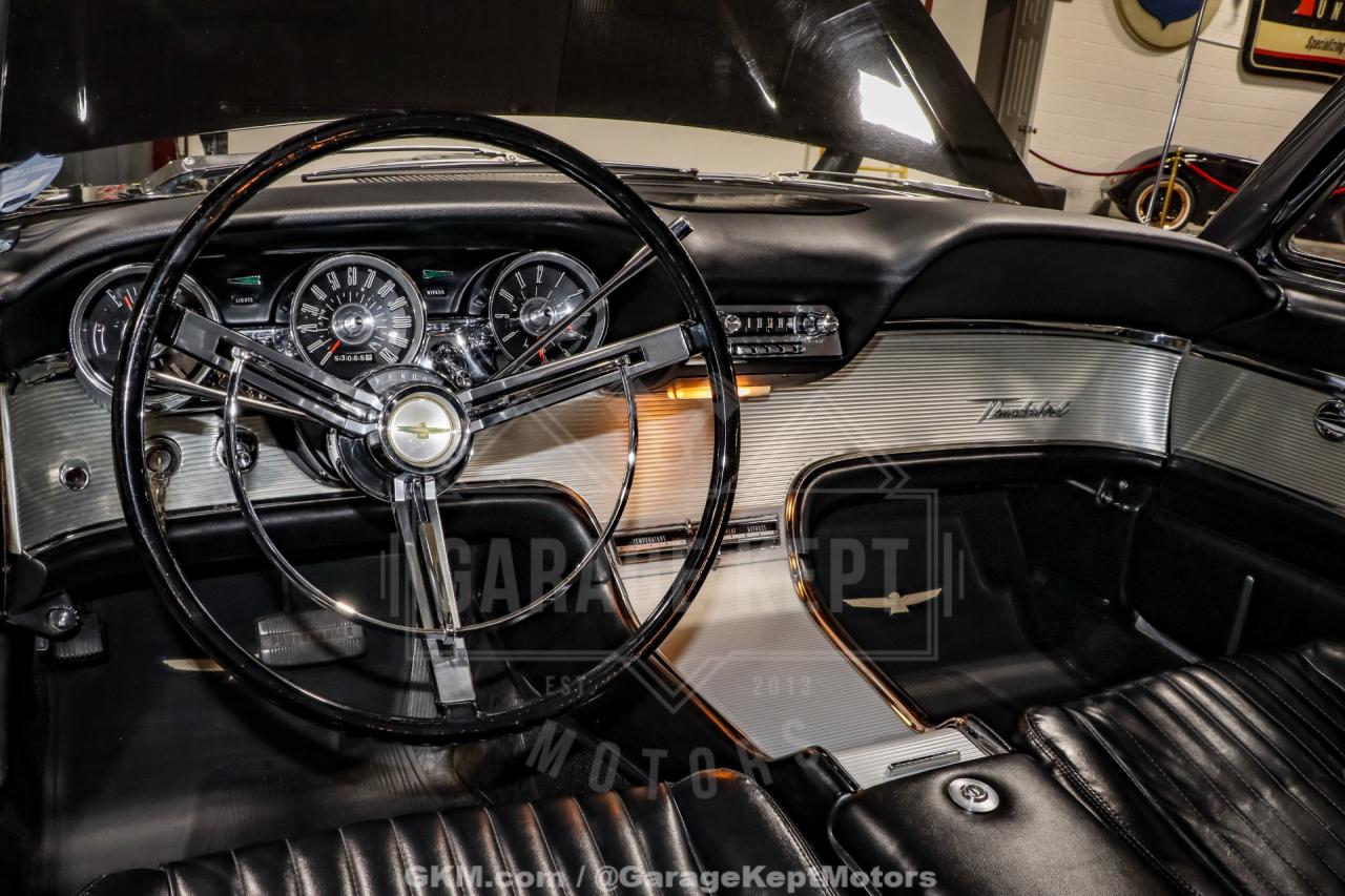 1961 Ford Thunderbird