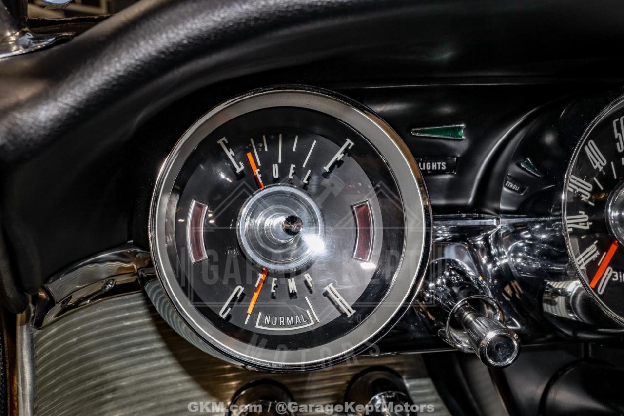 1961 Ford Thunderbird