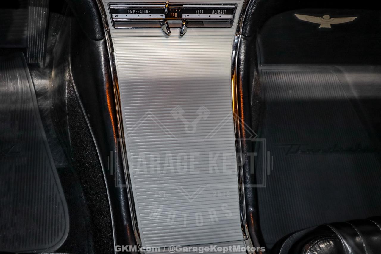 1961 Ford Thunderbird