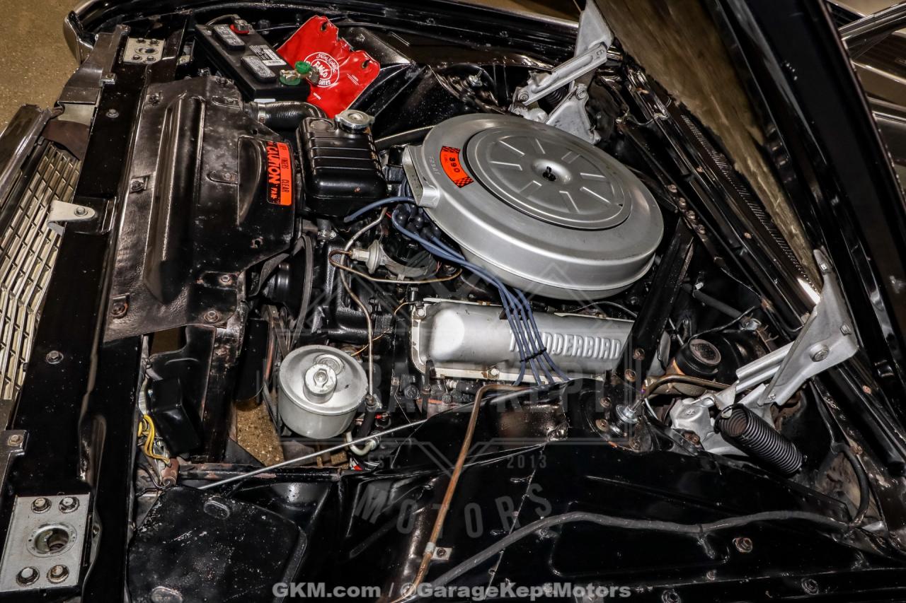 1961 Ford Thunderbird