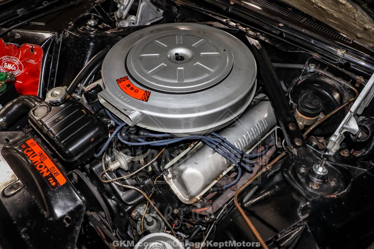 1961 Ford Thunderbird