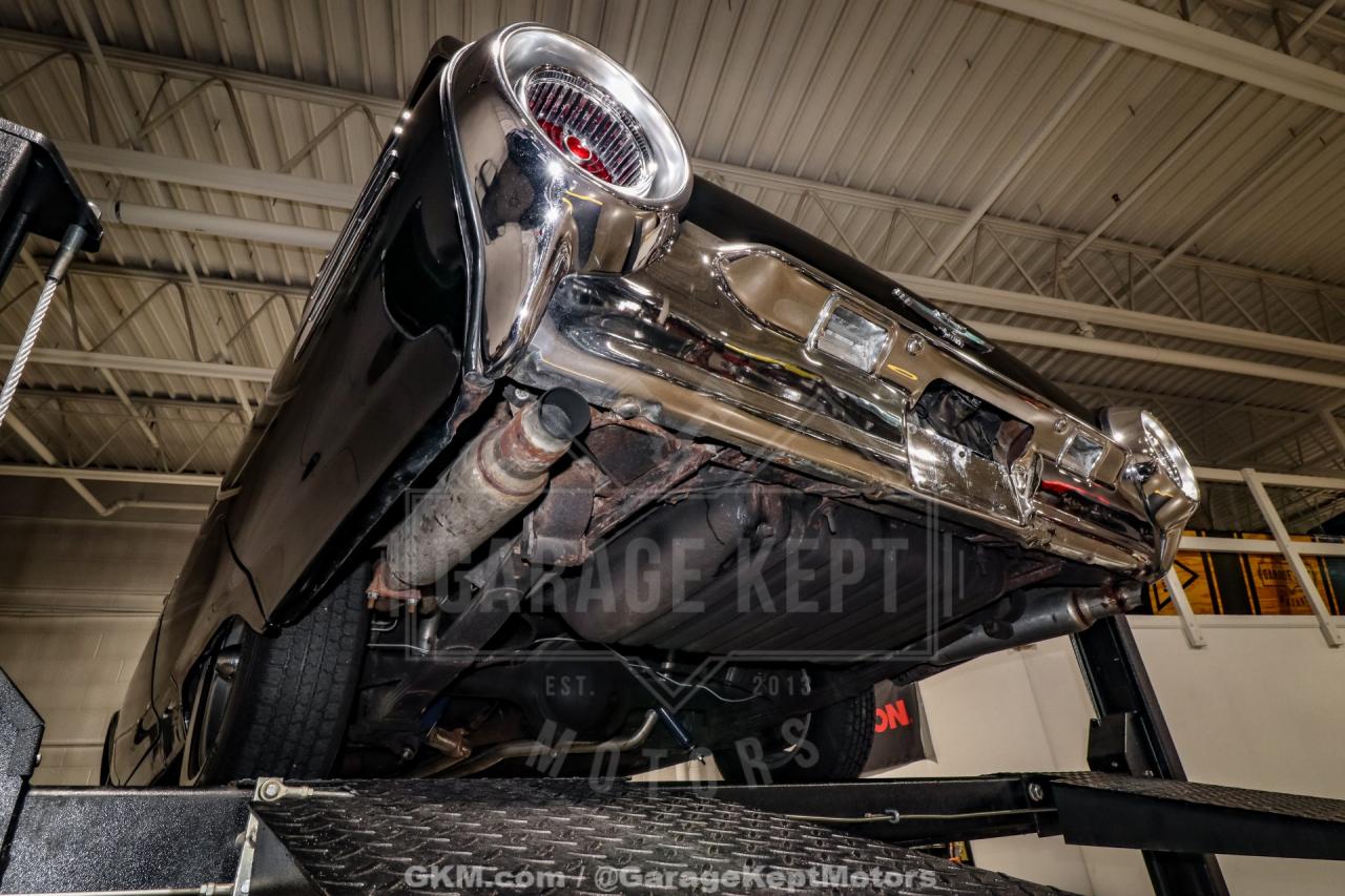 1961 Ford Thunderbird