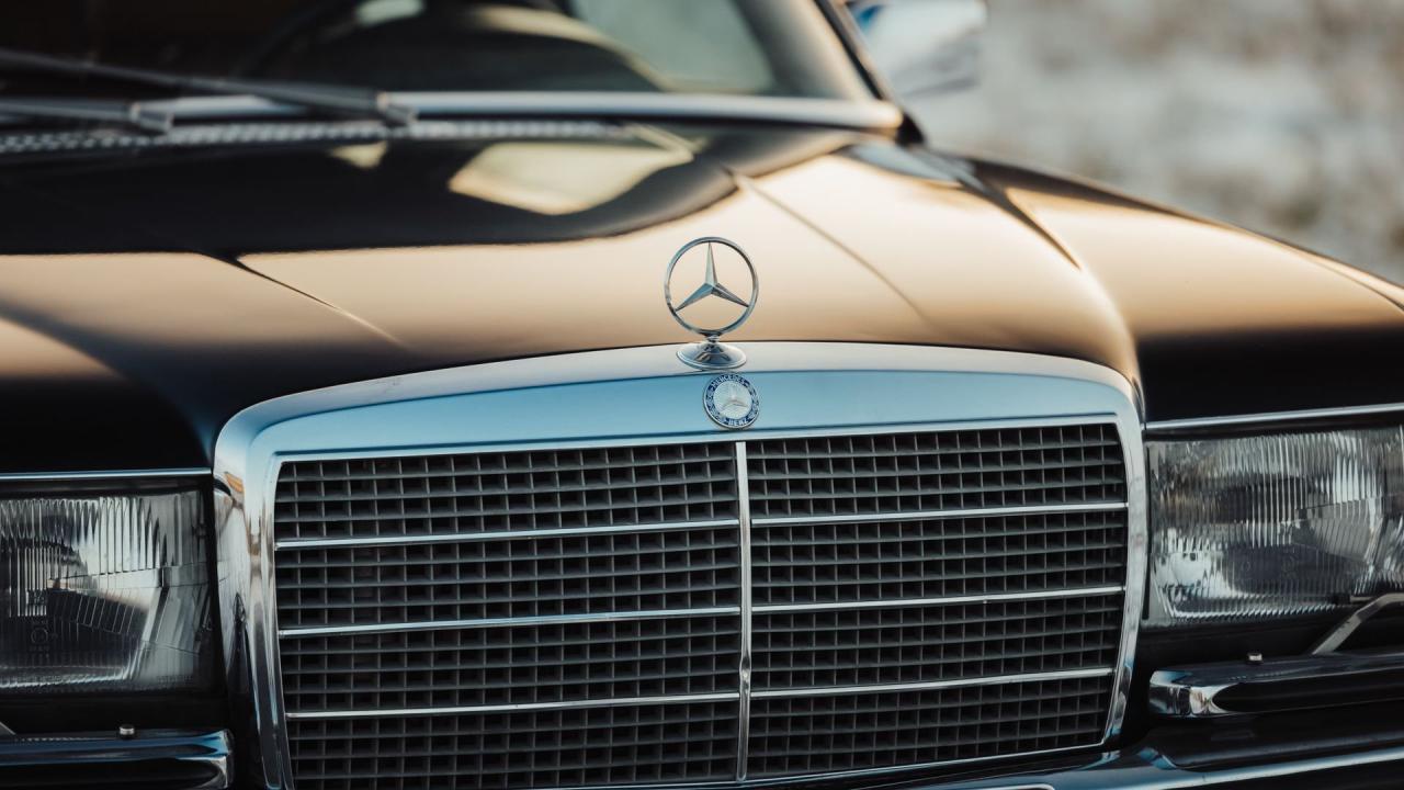 1976 Mercedes - Benz 450 SEL 6.9 ex-Claude Fran&ccedil;ois