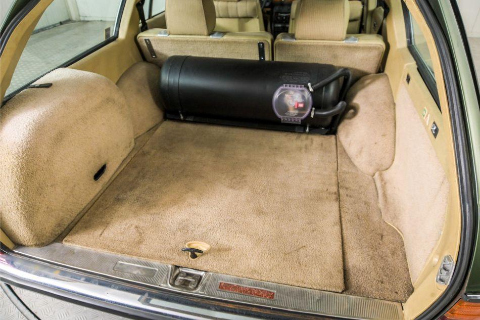 1982 Mercedes - Benz 200T Station Automaat LPG