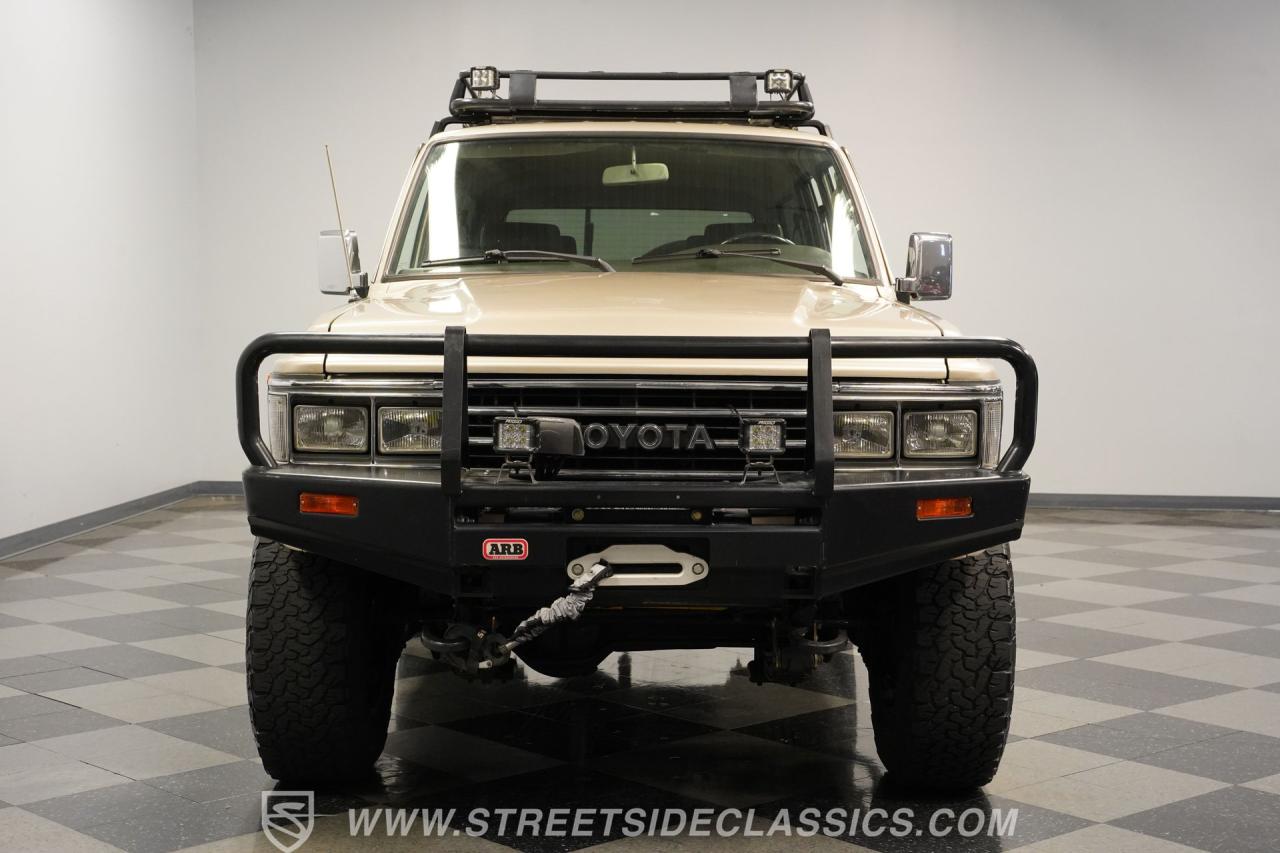 1989 Toyota Land Cruiser FJ62 LS Restomod