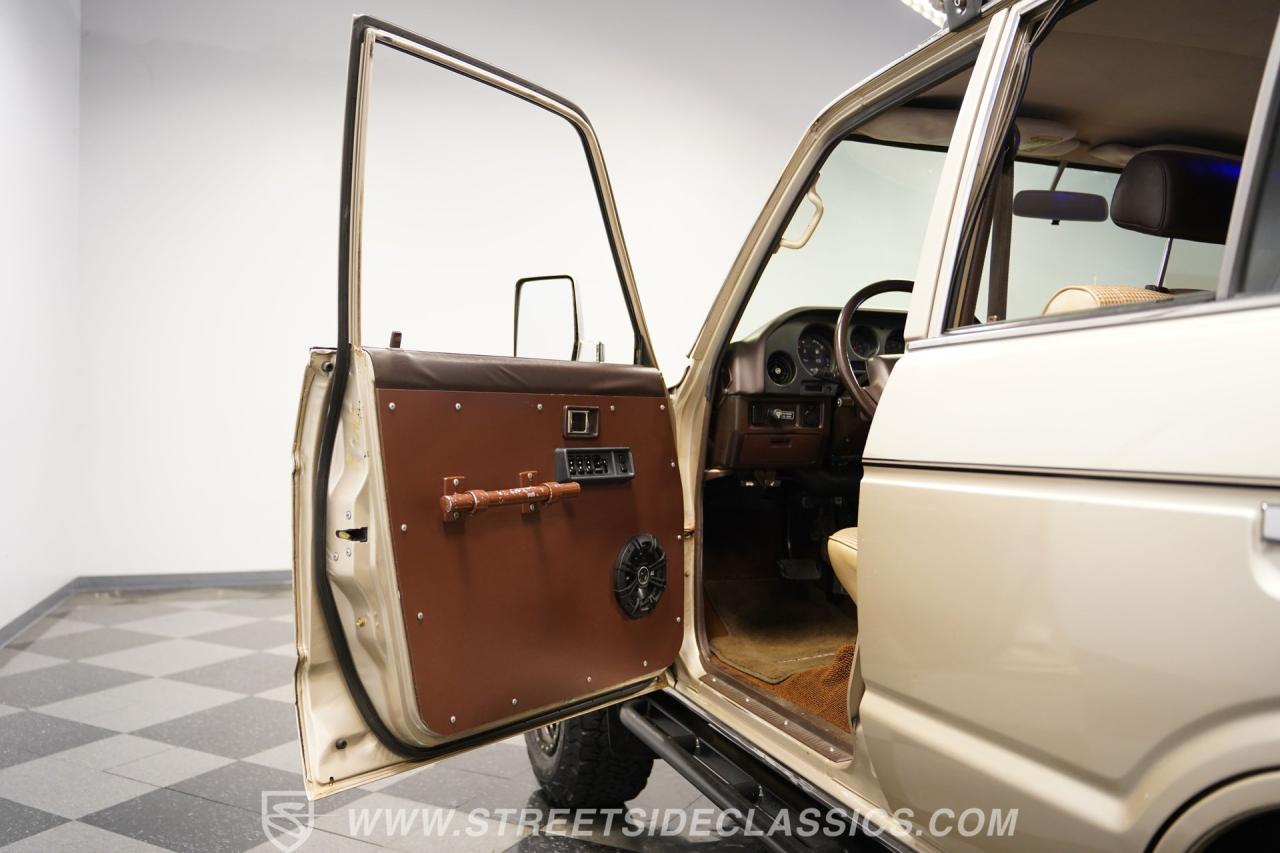 1989 Toyota Land Cruiser FJ62 LS Restomod