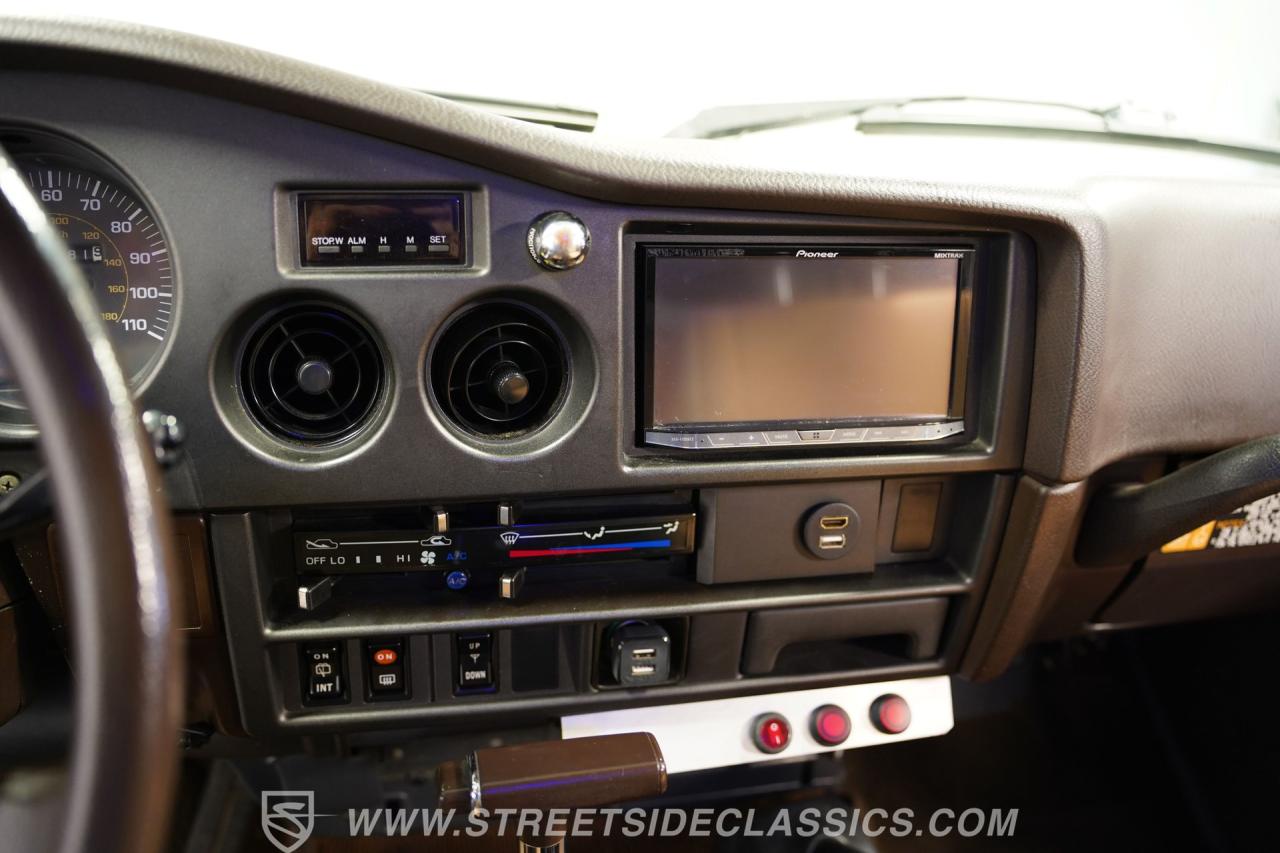 1989 Toyota Land Cruiser FJ62 LS Restomod