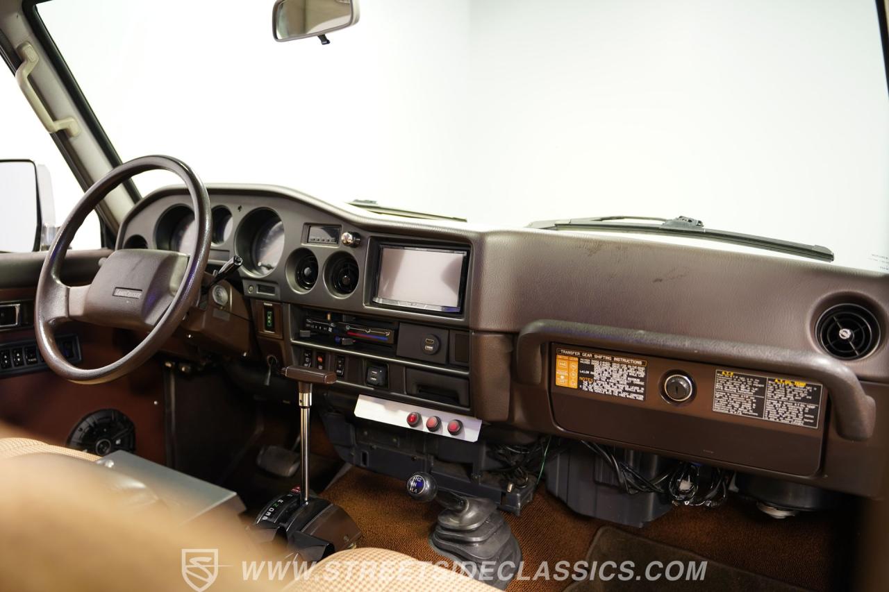 1989 Toyota Land Cruiser FJ62 LS Restomod