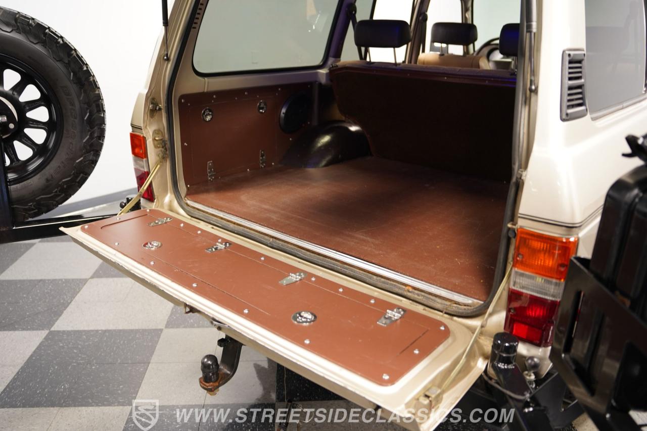 1989 Toyota Land Cruiser FJ62 LS Restomod