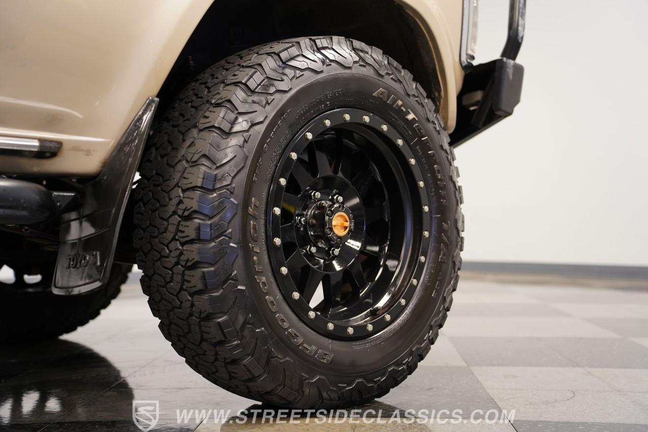 1989 Toyota Land Cruiser FJ62 LS Restomod