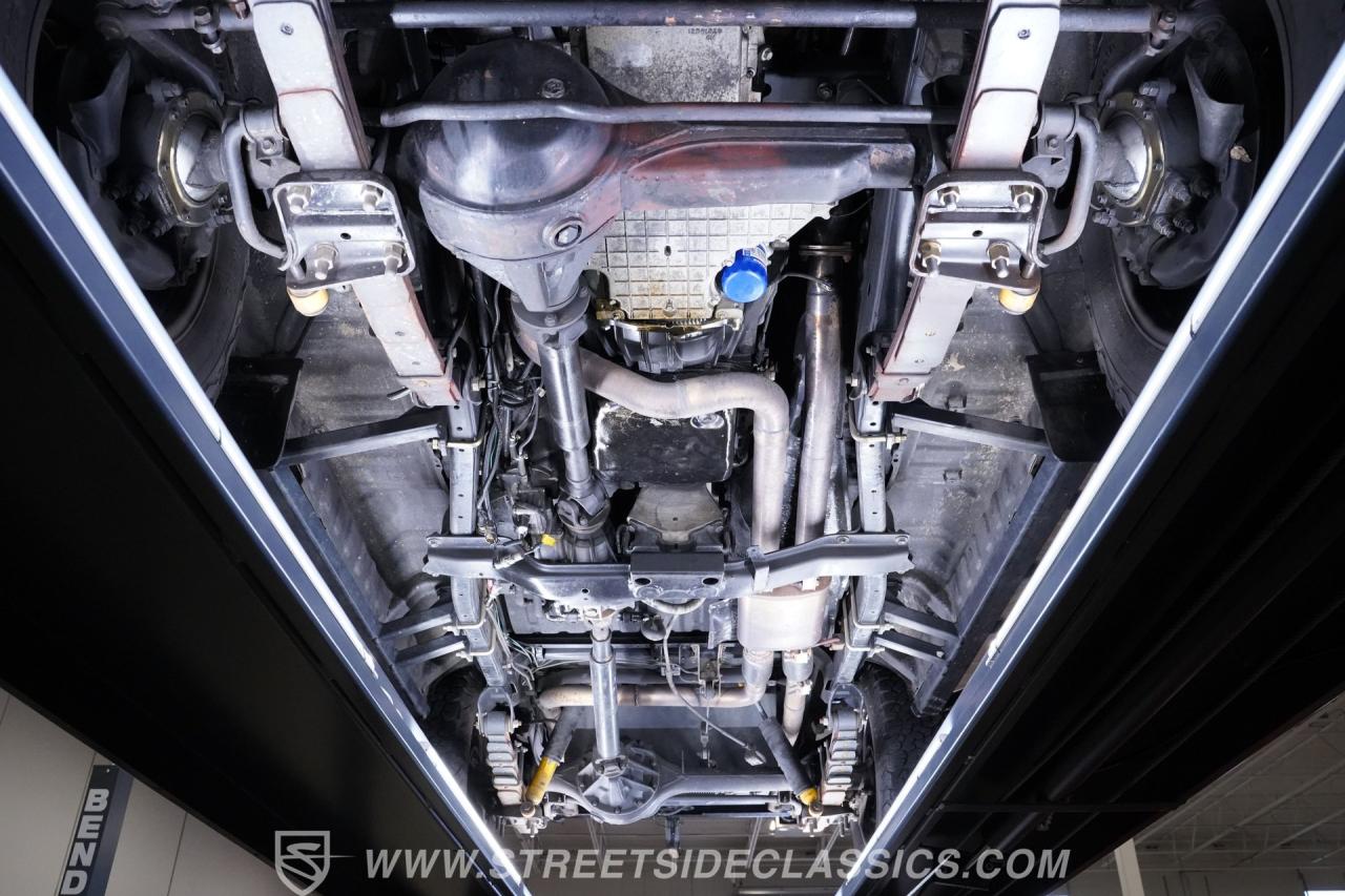 1989 Toyota Land Cruiser FJ62 LS Restomod