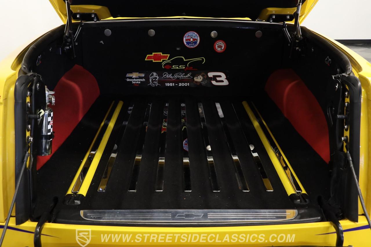 2005 Chevrolet SSR 6 Speed