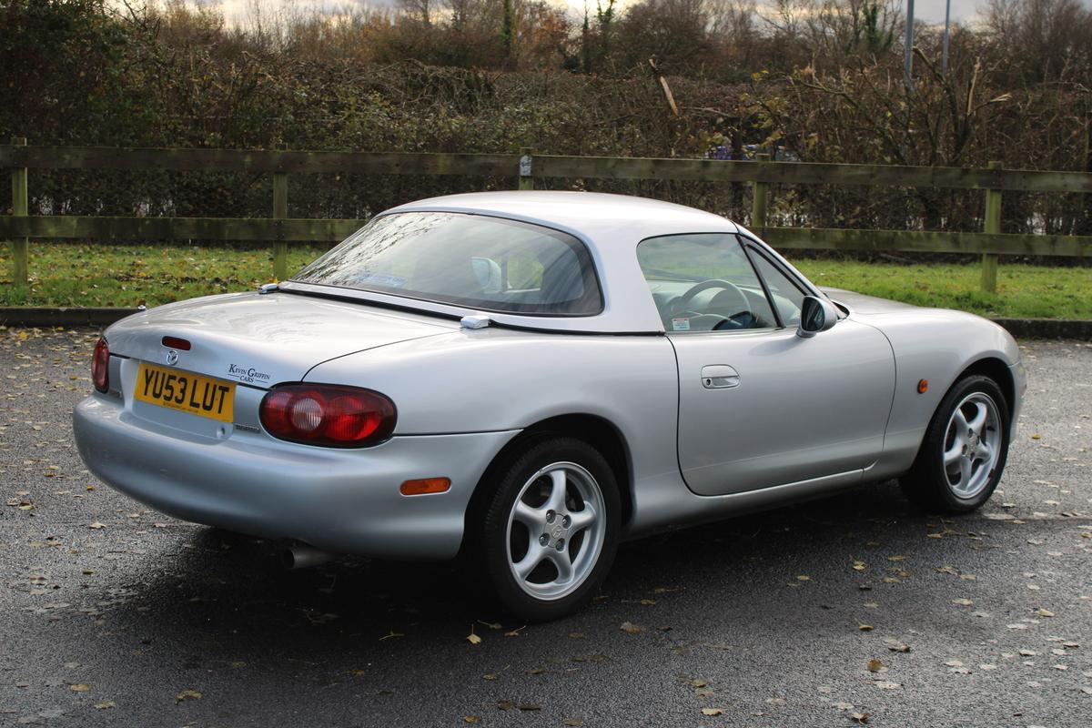 2004 Mazda MX-5 1.8I