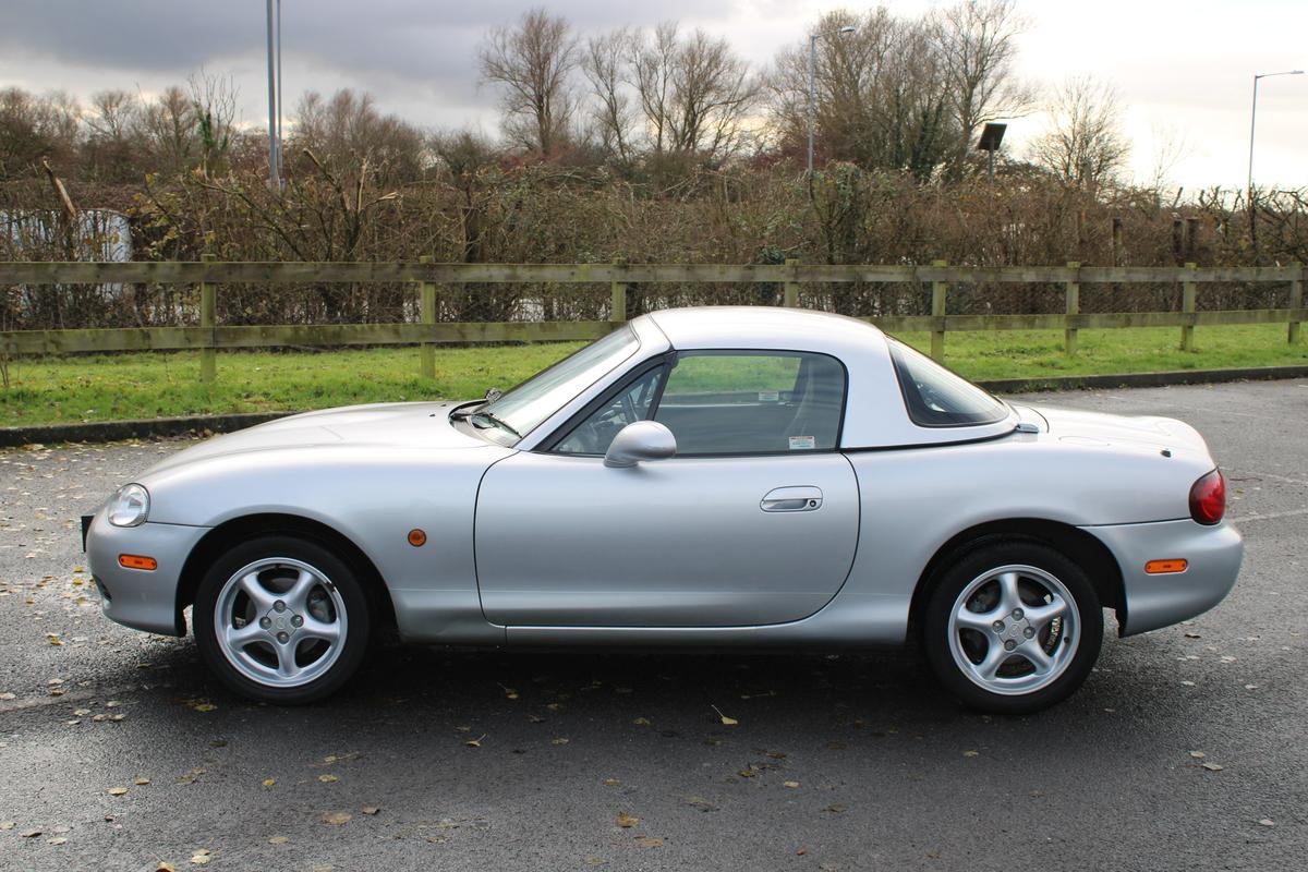 2004 Mazda MX-5 1.8I