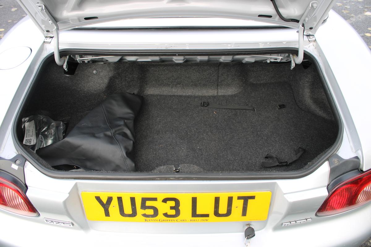 2004 Mazda MX-5 1.8I