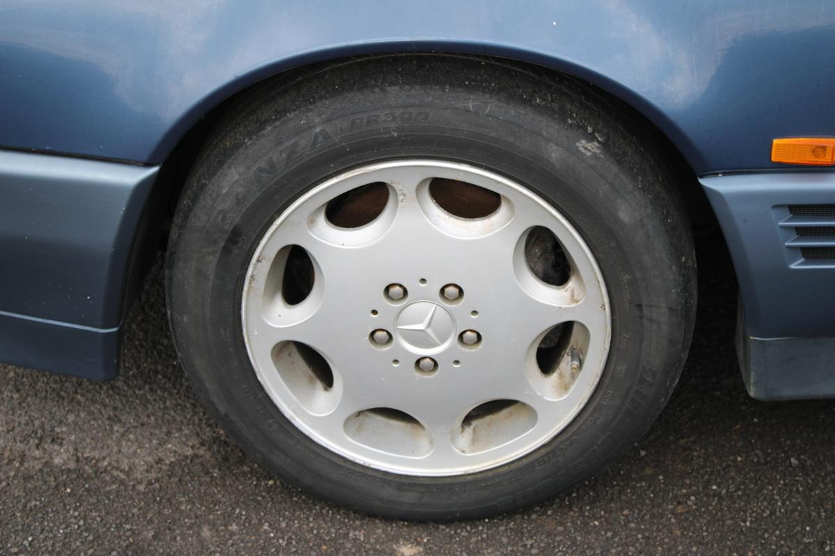 1993 Mercedes - Benz 500 SL AUTO