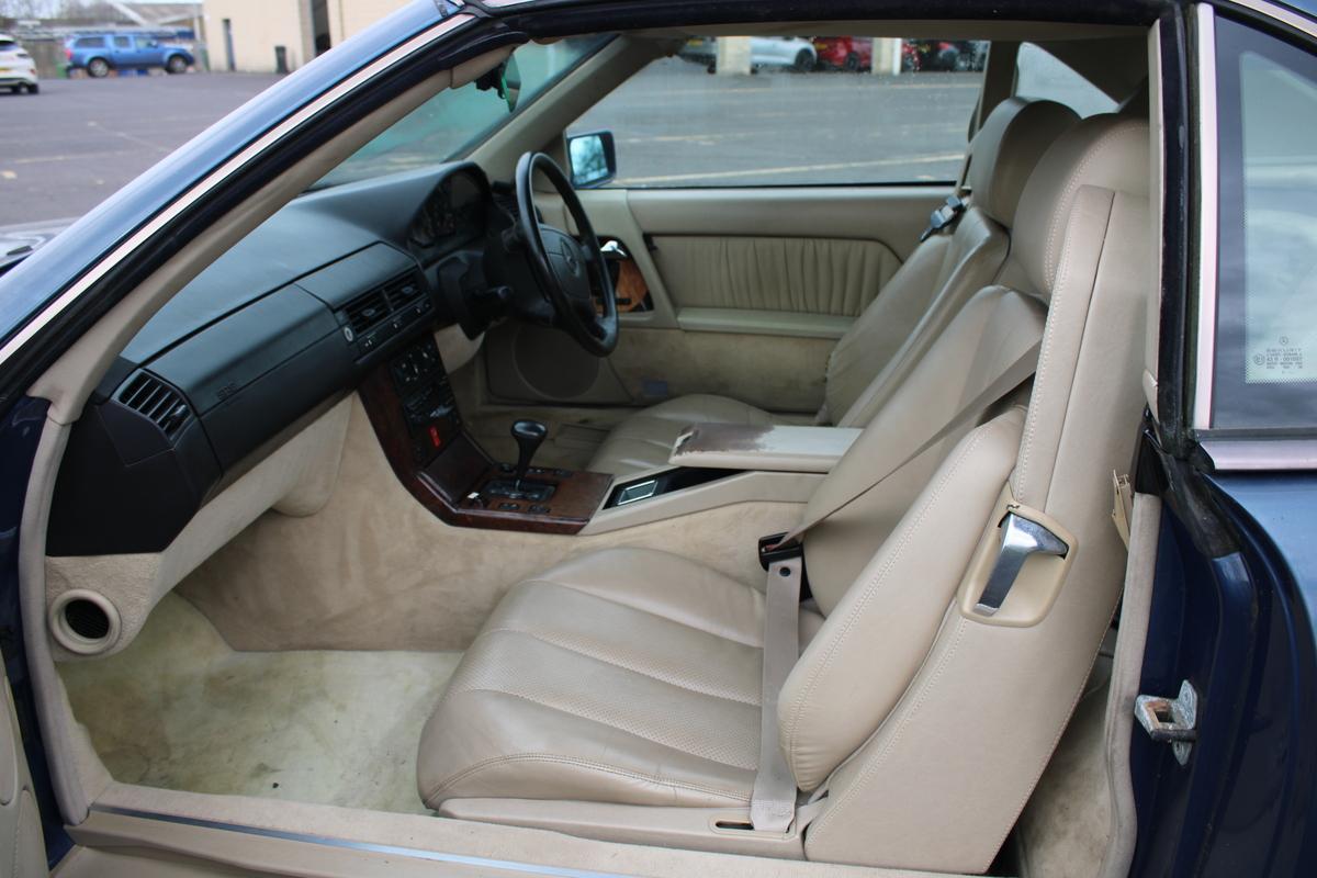 1993 Mercedes - Benz 500 SL AUTO