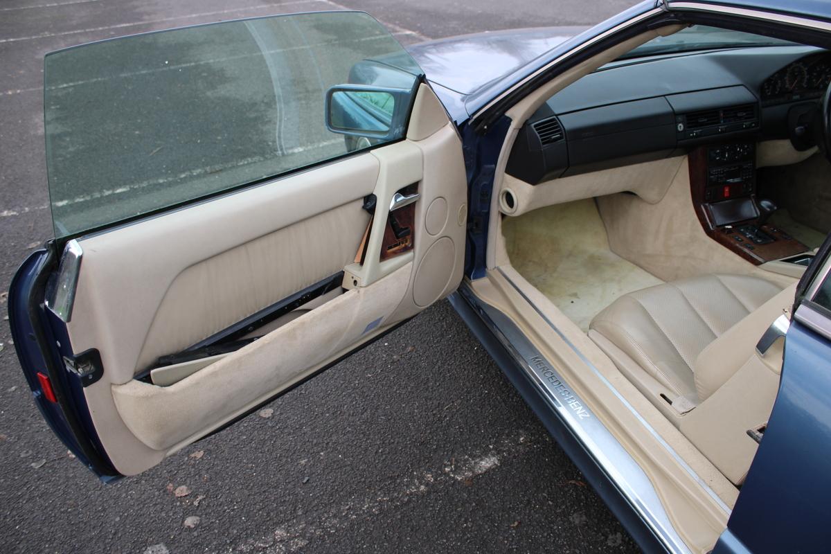 1993 Mercedes - Benz 500 SL AUTO