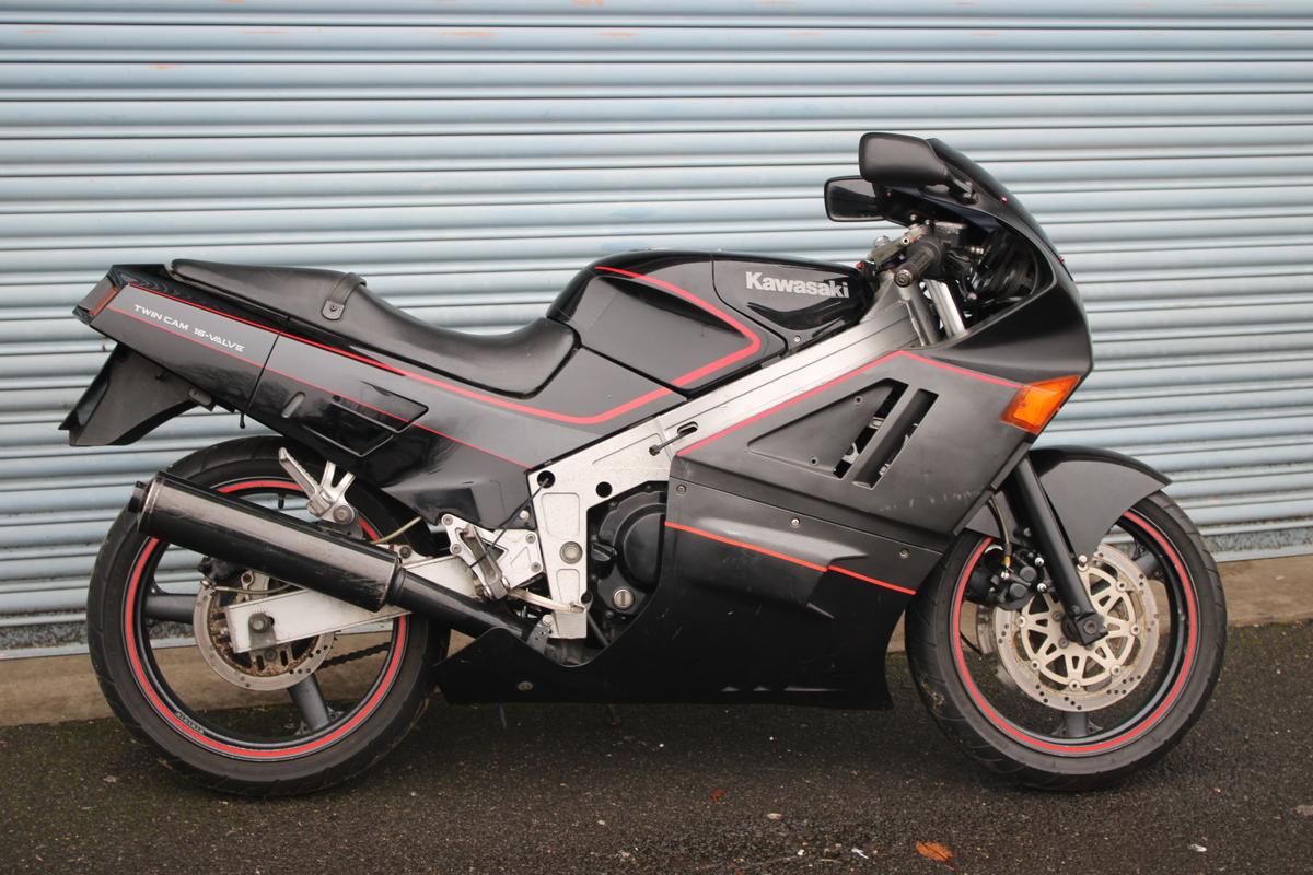 1988 Kawasaki ZX4 400G