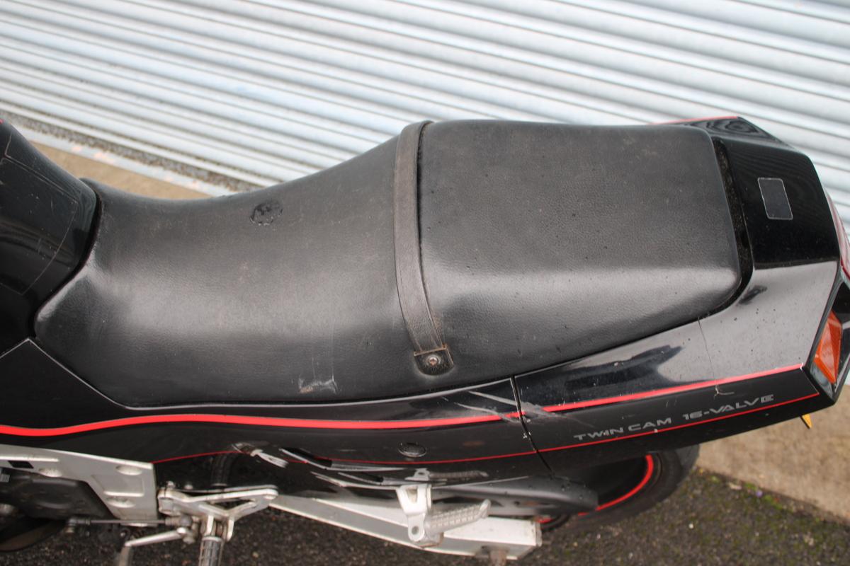 1988 Kawasaki ZX4 400G