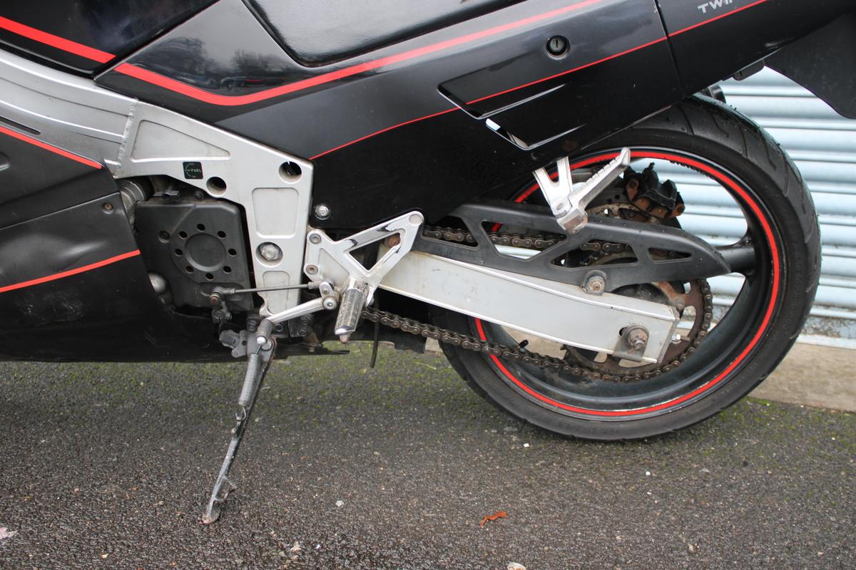 1988 Kawasaki ZX4 400G