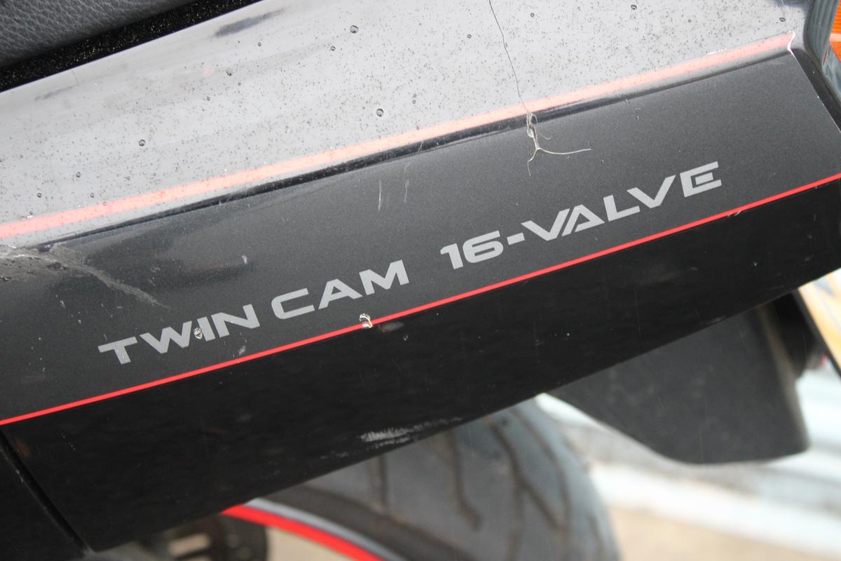 1988 Kawasaki ZX4 400G