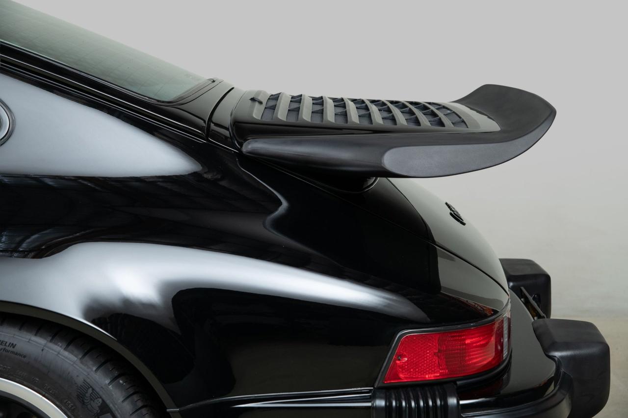 1987 Porsche 911 Carrera 