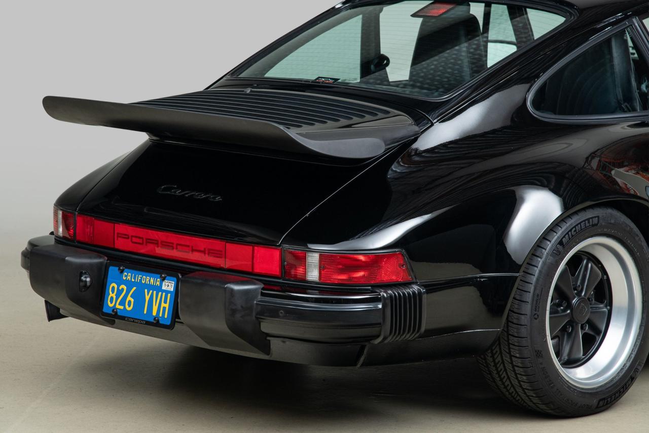 1987 Porsche 911 Carrera 