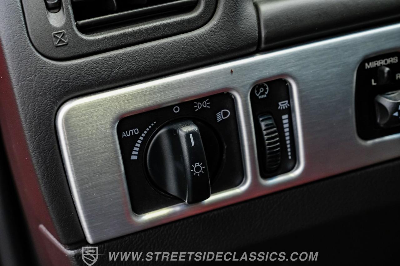 2002 Ford Thunderbird