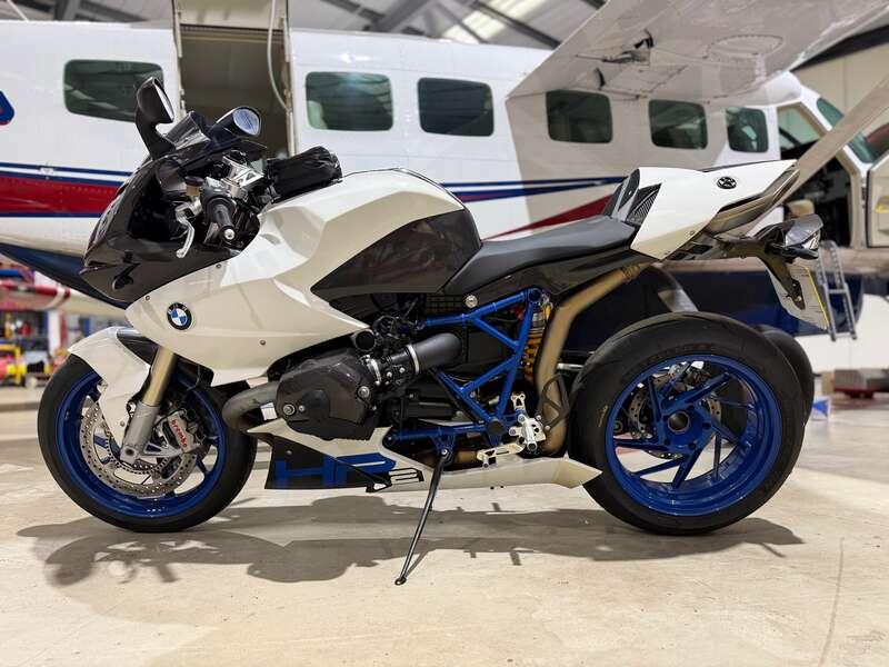 2010 BMW HP2 SPORT