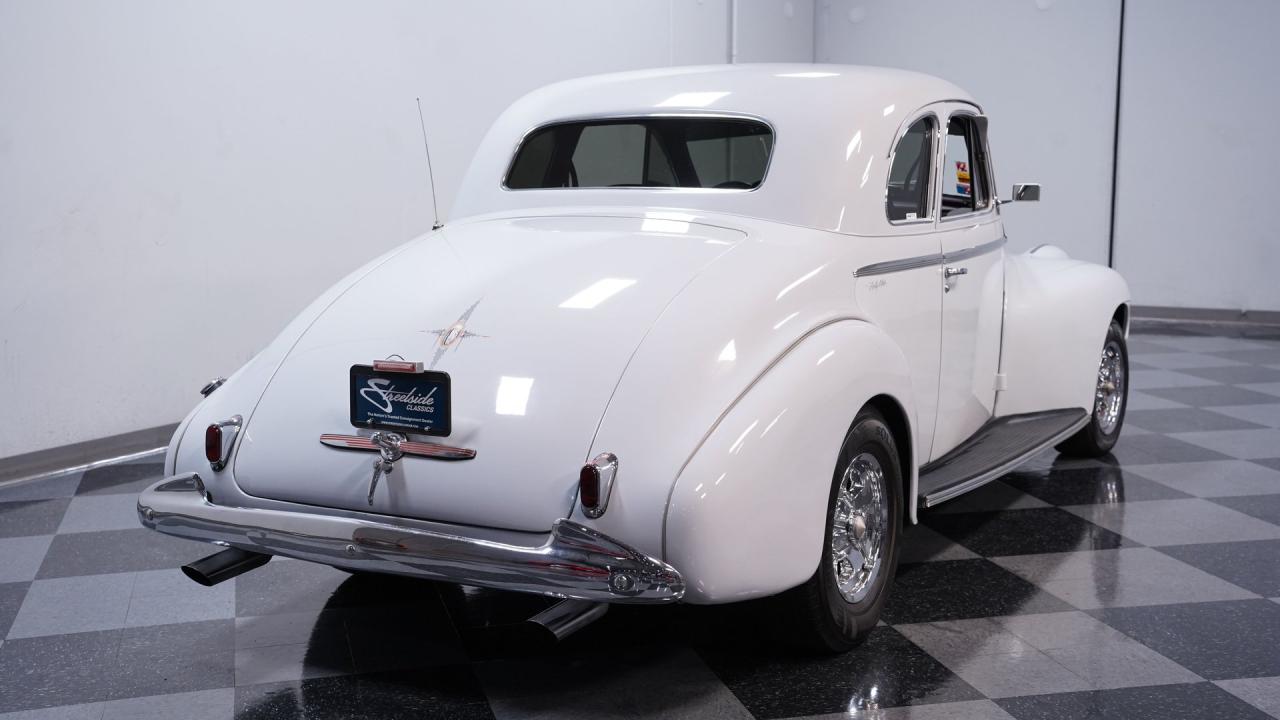 1940 Oldsmobile Series 70 Coupe