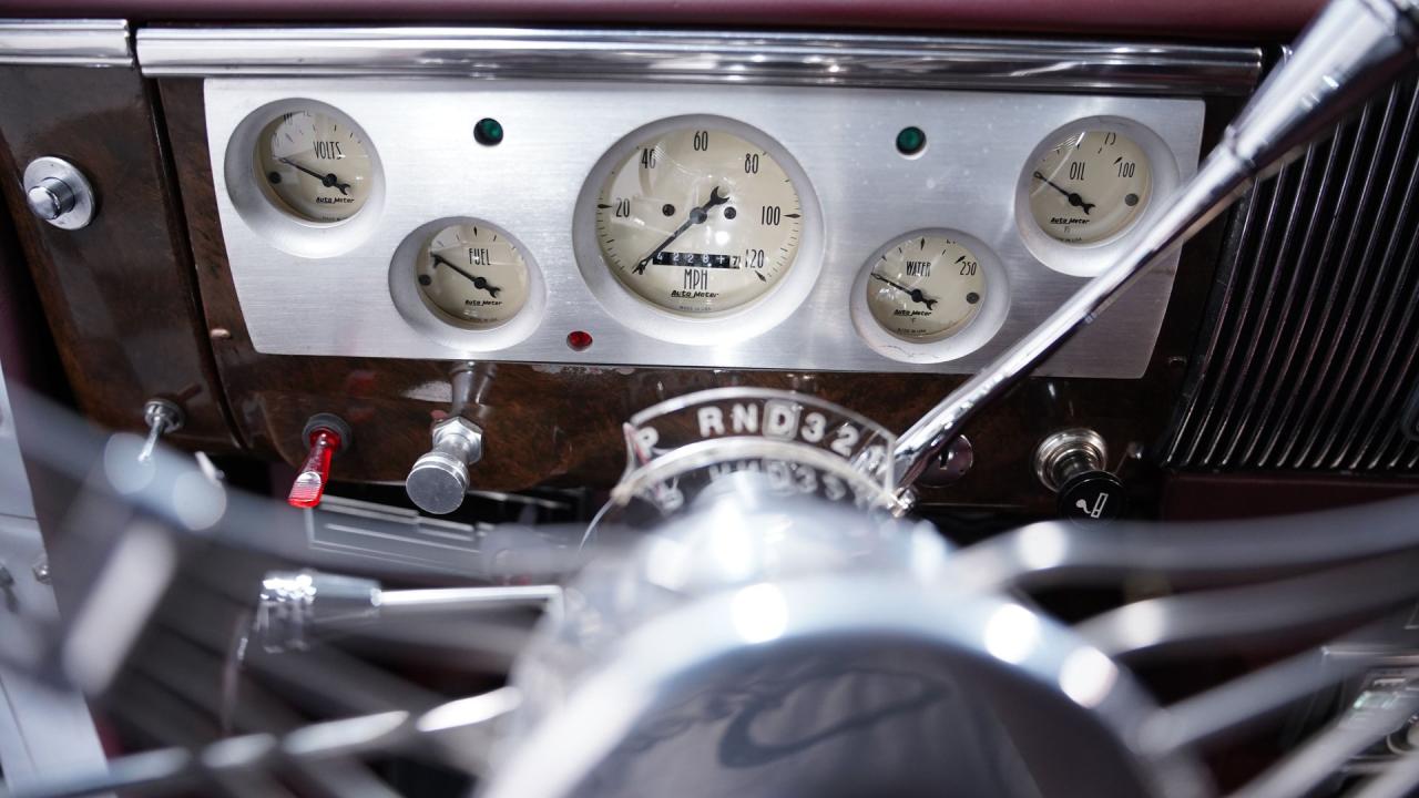 1940 Oldsmobile Series 70 Coupe