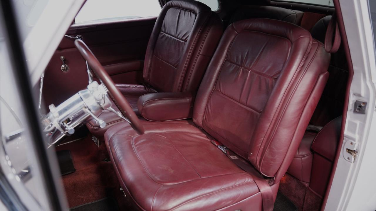 1940 Oldsmobile Series 70 Coupe