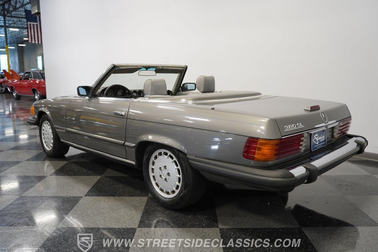 1985 Mercedes - Benz 380
