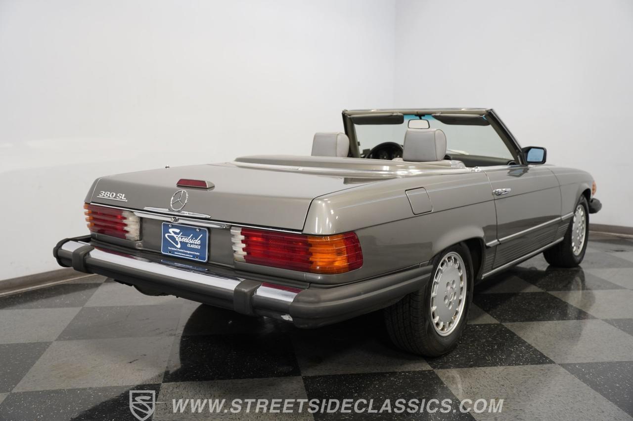 1985 Mercedes - Benz 380