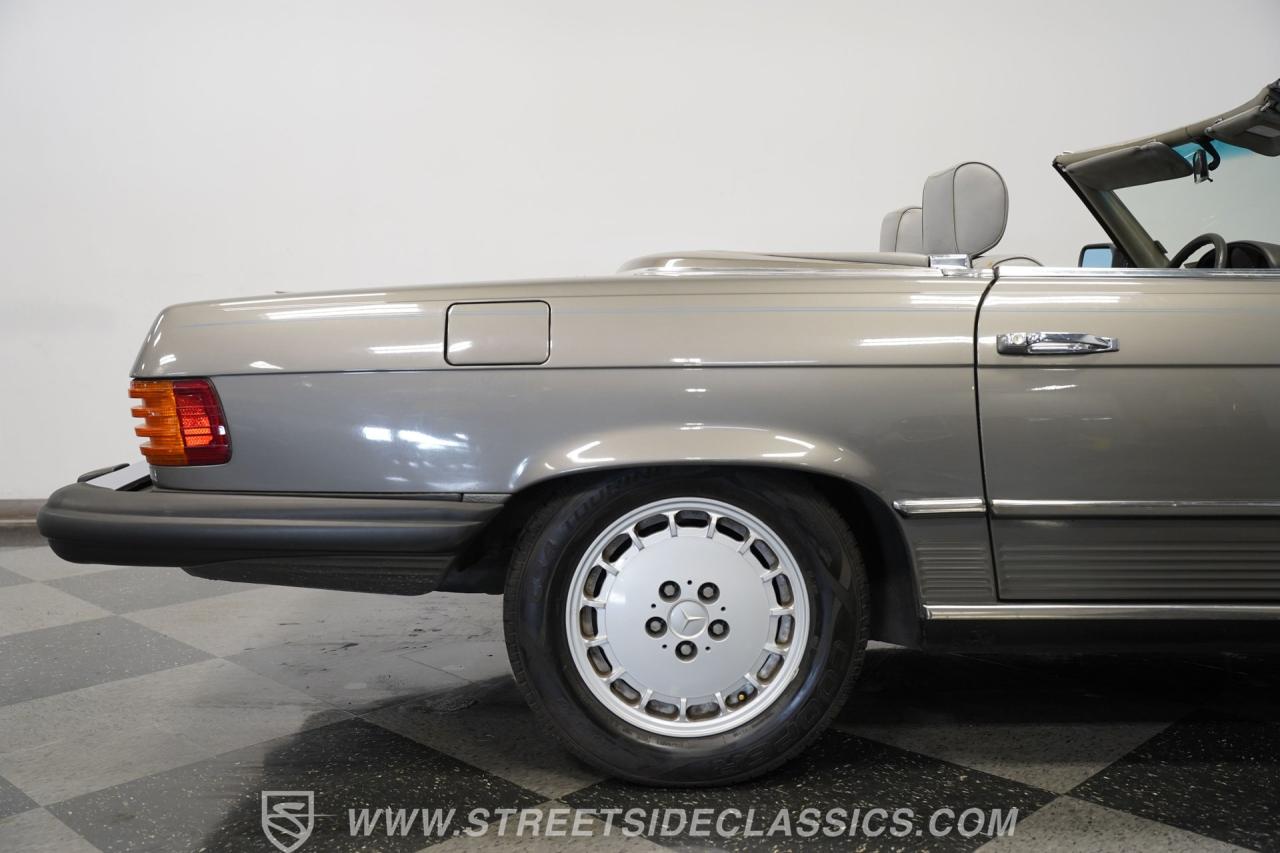 1985 Mercedes - Benz 380