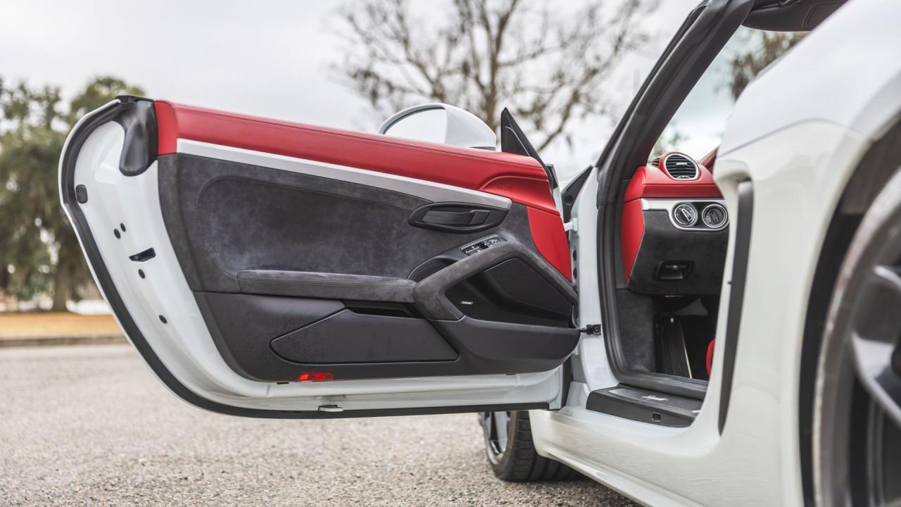 2021 Porsche 718 Spyder
