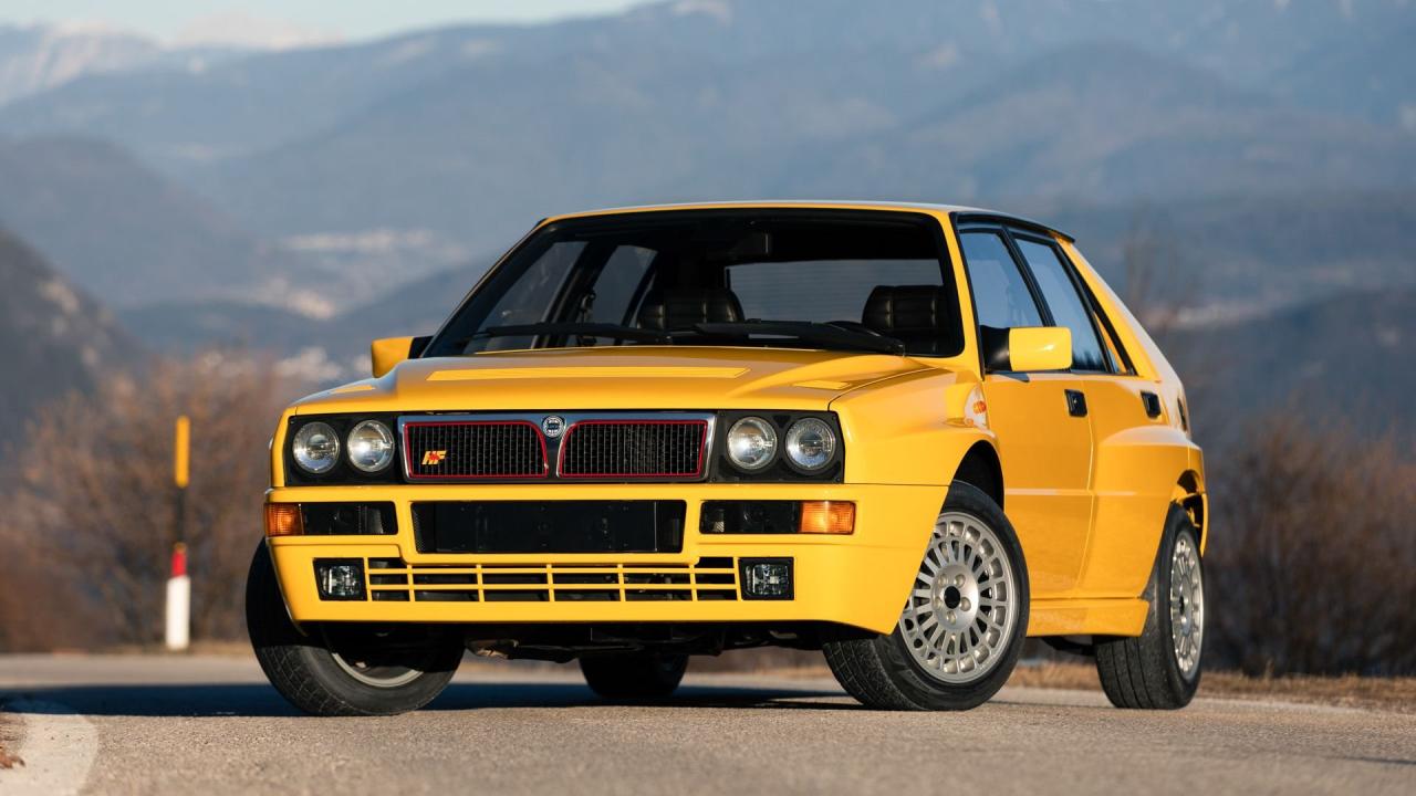 1992 Lancia Delta HF Integrale Evoluzione &ldquo;Giallo Ferrari&rdquo;