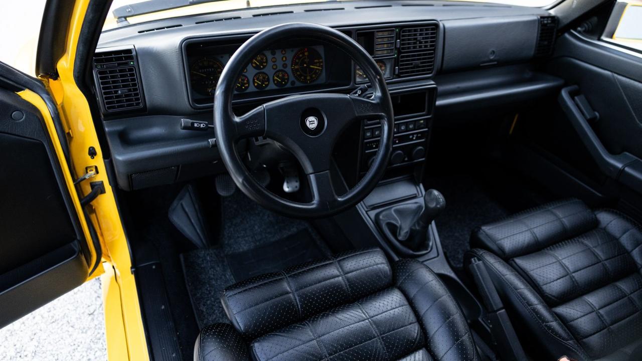 1992 Lancia Delta HF Integrale Evoluzione &ldquo;Giallo Ferrari&rdquo;