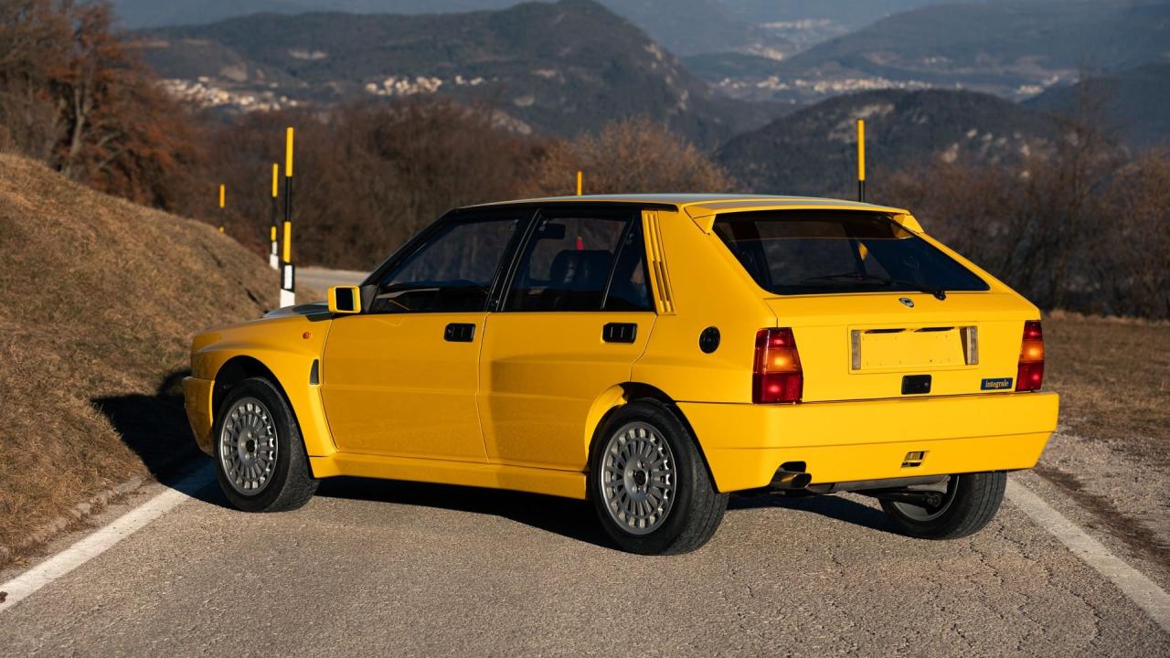 1992 Lancia Delta HF Integrale Evoluzione &ldquo;Giallo Ferrari&rdquo;