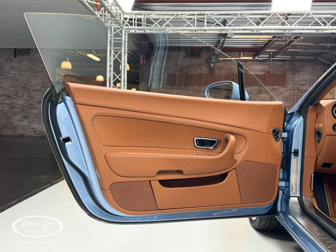 2005 Bentley Continental