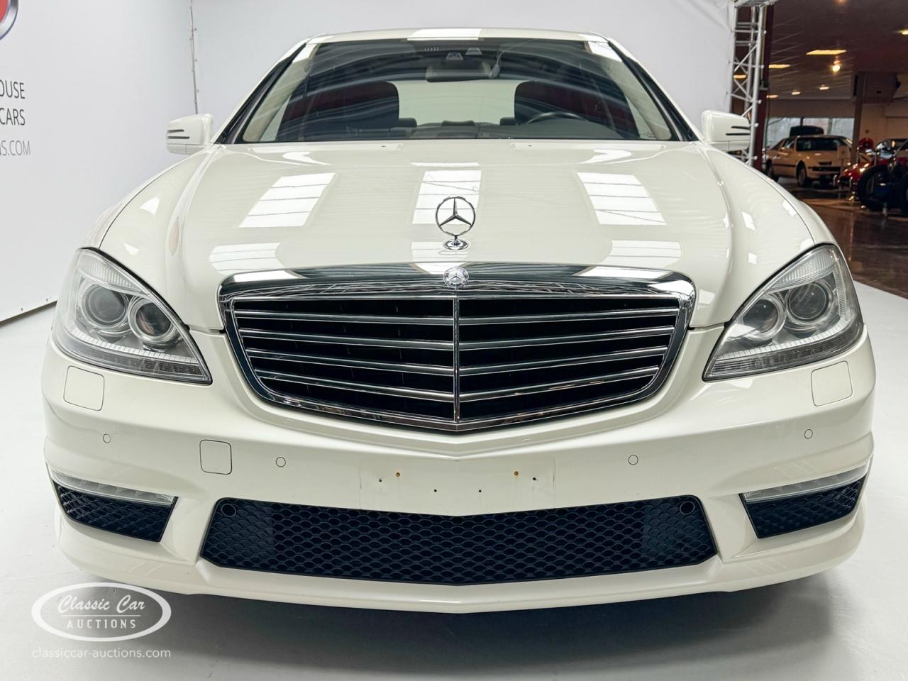 2011 Mercedes - Benz S63