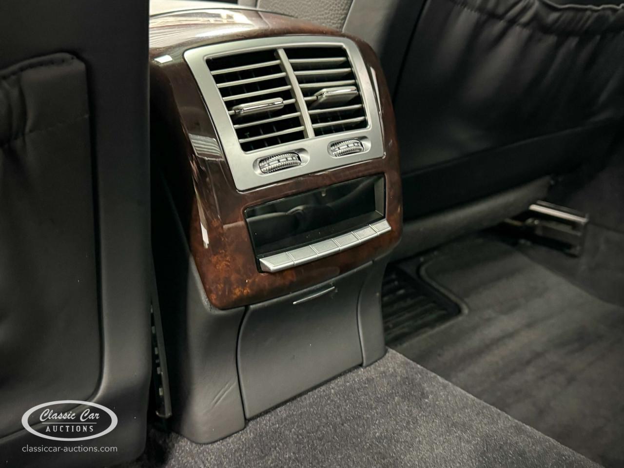 2011 Mercedes - Benz S63